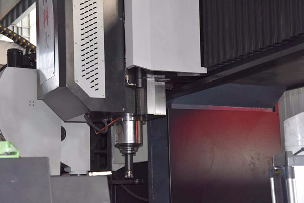 數(shù)控龍門銑床、龍門加工中心及立式加工中心刀庫卡刀故障的原因及解決辦法