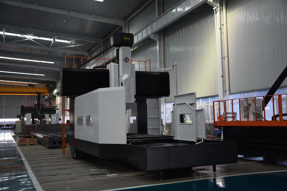 數控龍門銑床.jpg 數控龍門銑床.jpg